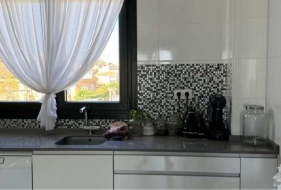 Resale - Apartment / flat - Campoamor