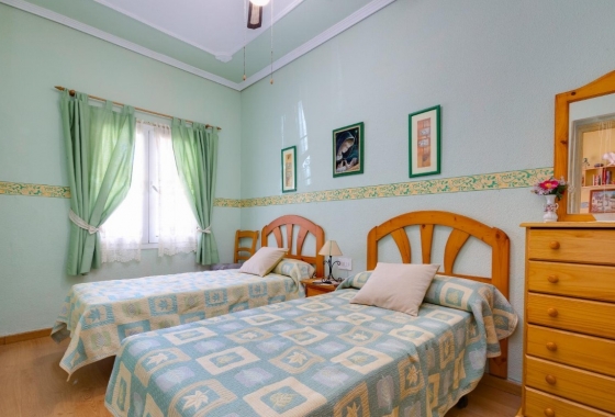 Resale - Bungalow - Torrevieja - Acequion