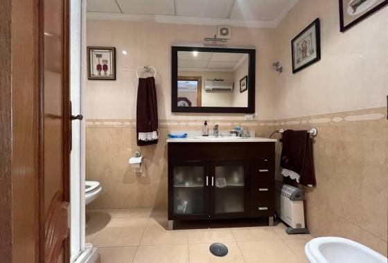 Resale - Apartment / flat - Torrevieja - Playa del Cura