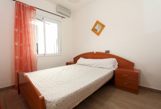 Resale - Apartment / flat - Guardamar del Segura - Urbanizaciones