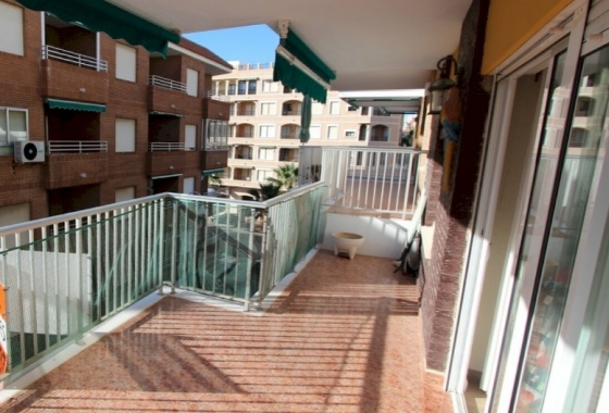 Resale - Apartment / flat - Guardamar del Segura - Urbanizaciones