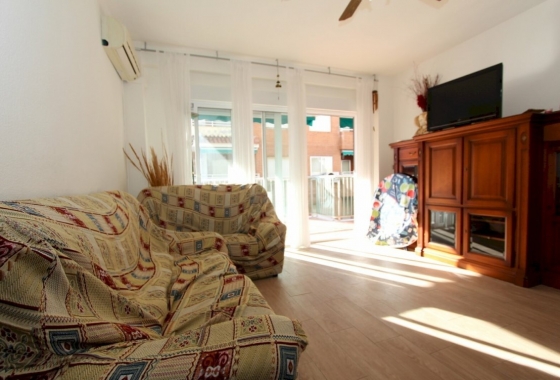 Resale - Apartment / flat - Guardamar del Segura - Urbanizaciones