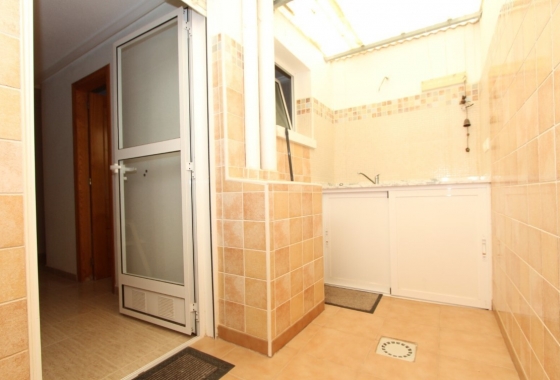 Resale - Apartment / flat - Guardamar del Segura - Urbanizaciones