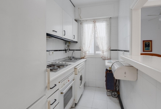 Resale - Apartment / flat - Torrevieja - El Acequión - Los Náufragos