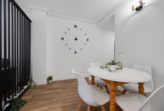 Resale - Apartment / flat - Torrevieja - City Center