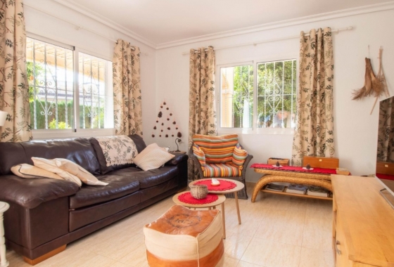 Resale - House - Pilar de la Horadada