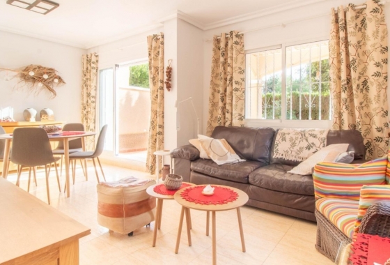 Resale - House - Pilar de la Horadada