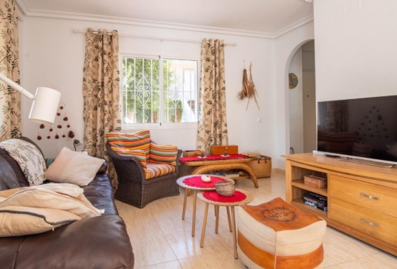 Resale - House - Pilar de la Horadada