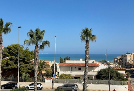 Resale - Apartment / flat - Torrevieja - Nueva Torrevieja - Aguas Nuevas