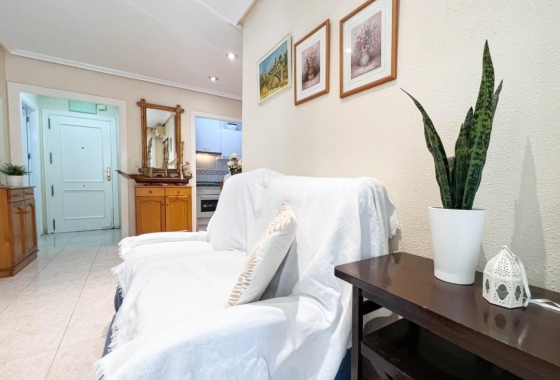 Resale - Apartment / flat - Santa Pola - Puerto