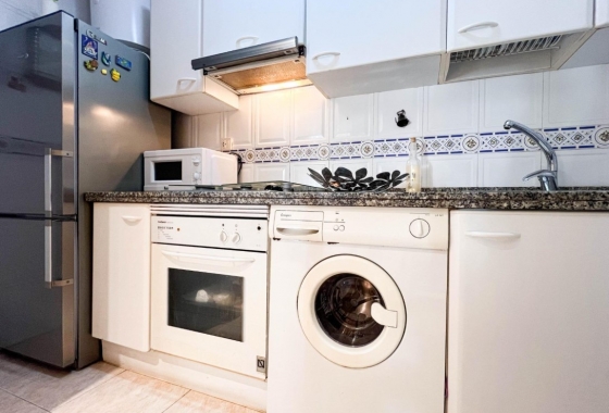 Resale - Apartment / flat - Santa Pola - Puerto