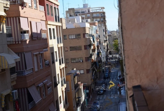 Resale - Apartment / flat - Santa Pola - Puerto