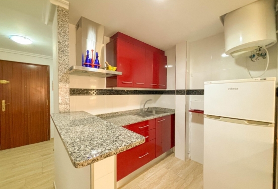 Resale - Apartment / flat - Santa Pola - Puerto