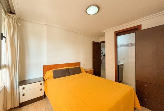 Resale - Apartment / flat - Santa Pola - Puerto