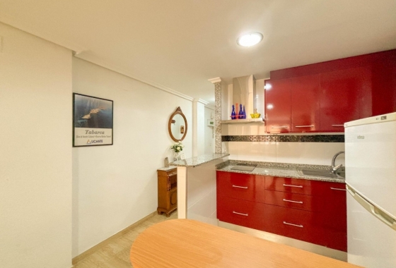 Resale - Apartment / flat - Santa Pola - Puerto