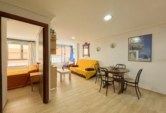 Resale - Apartment / flat - Santa Pola - Puerto