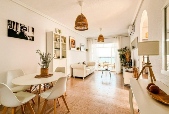 Resale - Apartment / flat - Santa Pola - Playa del Este