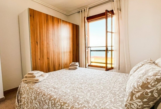 Resale - Apartment / flat - Santa Pola - Playa del Este