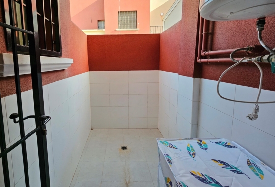 Resale - Villa - Torrevieja - Nueva Torrevieja - Aguas Nuevas