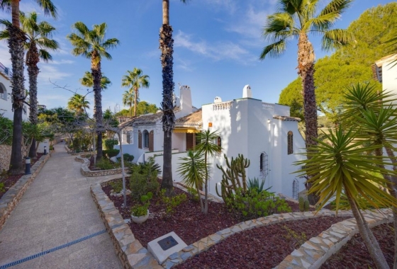 Resale - Townhouse - Villamartin