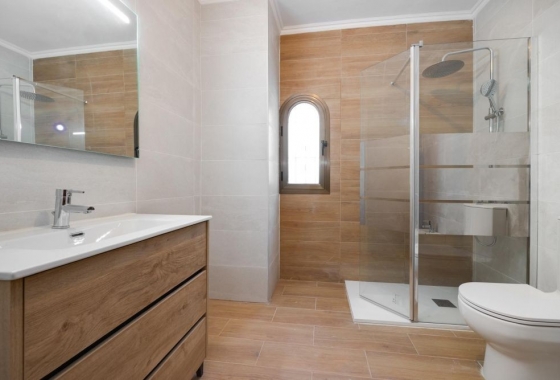 Resale - Townhouse - Villamartin