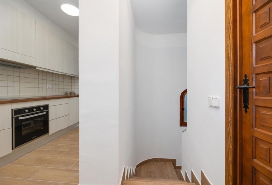 Resale - Townhouse - Villamartin