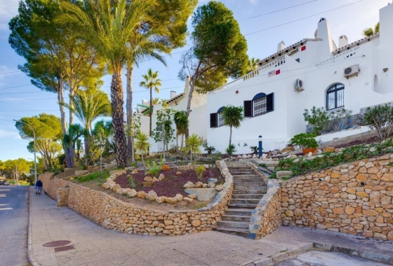 Resale - Townhouse - Villamartin