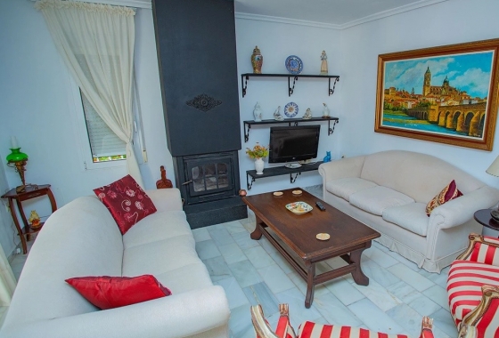 Resale - Villa - Torrevieja - LA MATA