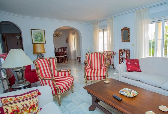 Resale - Villa - Torrevieja - LA MATA