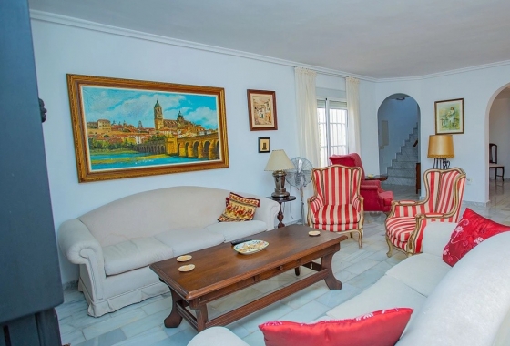 Resale - Villa - Torrevieja - LA MATA