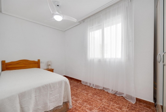 Resale - Apartment / flat - Torrevieja - Playa del Cura