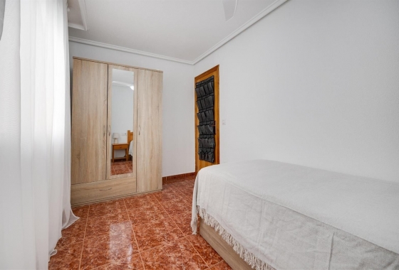 Resale - Apartment / flat - Torrevieja - Playa del Cura
