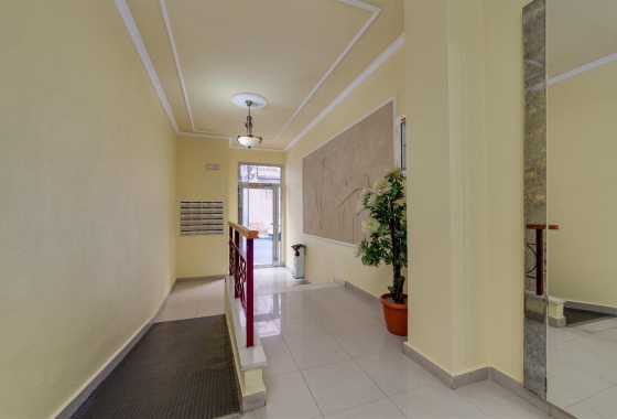 Resale - Apartment / flat - Torrevieja - Playa del Cura