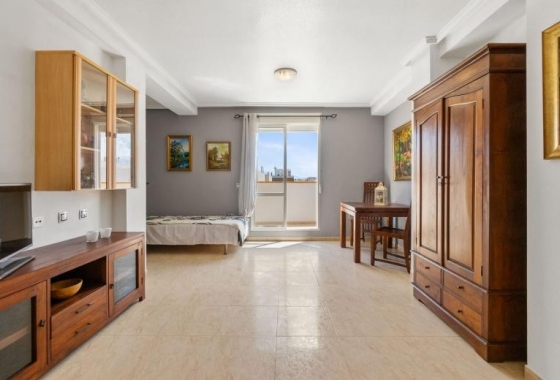 Resale - Apartment / flat - Torrevieja - City Center