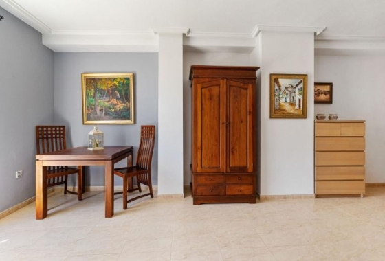 Resale - Apartment / flat - Torrevieja - City Center