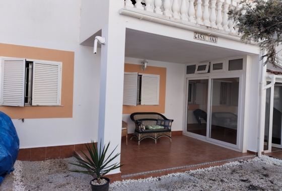 Resale - Bungalow - Orihuela Costa - La Zenia