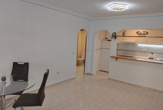 Resale - Bungalow - Orihuela Costa - La Zenia
