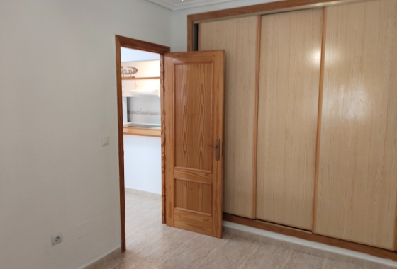 Resale - Bungalow - Orihuela Costa - La Zenia