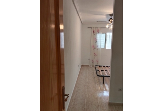 Resale - Bungalow - Orihuela Costa - La Zenia