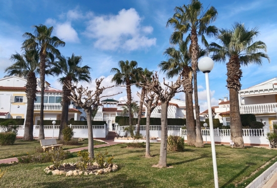 Resale - Bungalow - Orihuela Costa - La Zenia