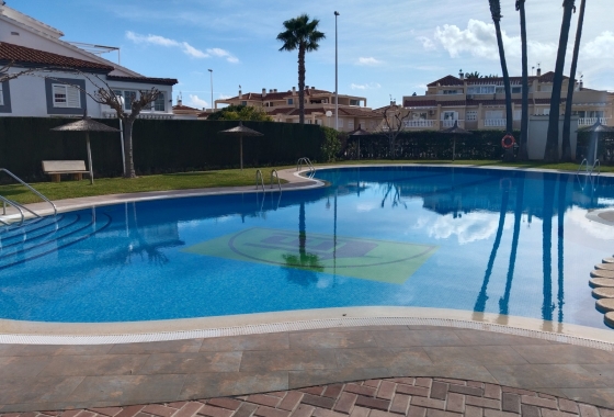 Resale - Bungalow - Orihuela Costa - La Zenia