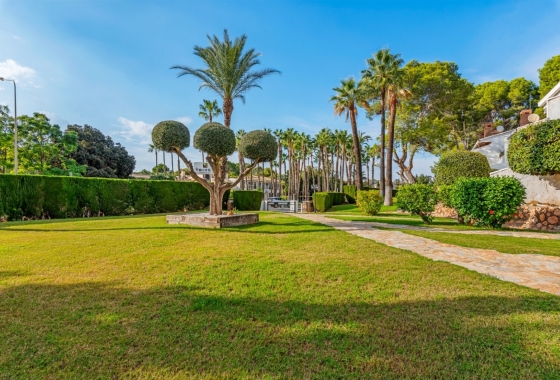 Resale - Apartment / flat - Orihuela Costa - Villamartín