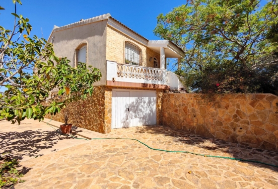 Resale - Villa - Torrevieja - Nueva Torrevieja - Aguas Nuevas