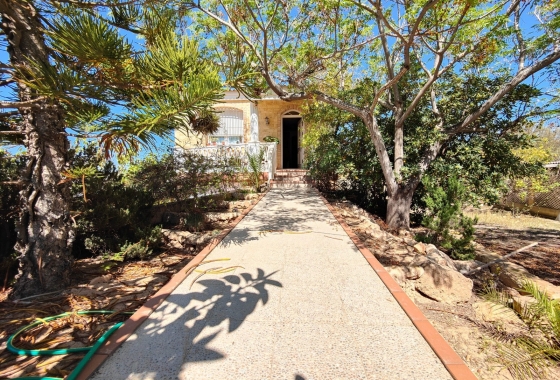 Resale - Villa - Torrevieja - Nueva Torrevieja - Aguas Nuevas