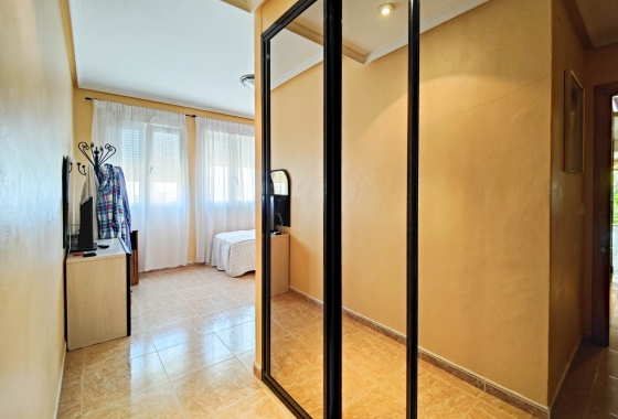 Resale - Villa - Torrevieja - Nueva Torrevieja - Aguas Nuevas