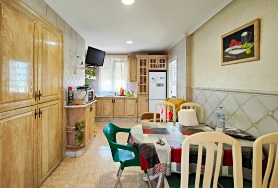 Resale - Villa - Torrevieja - Nueva Torrevieja - Aguas Nuevas