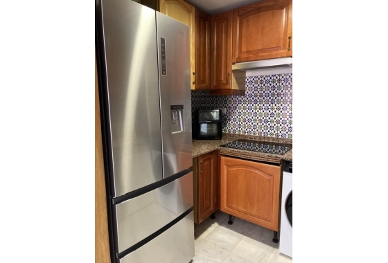 Resale - Apartment / flat - Torrevieja - Playa de los Locos