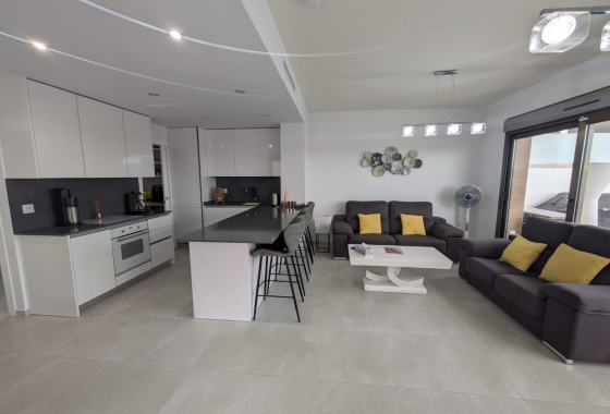 Resale - Villa - Orihuela Costa - Villamartín