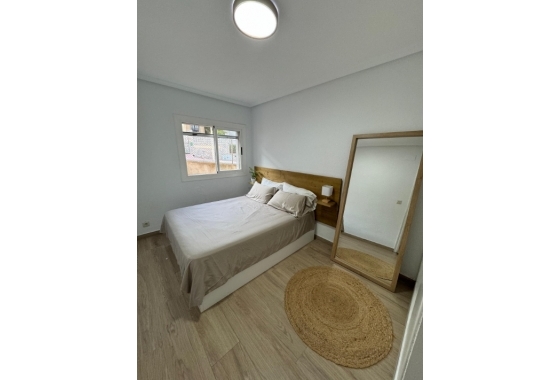 Resale - Apartment / flat - Santa Pola - Playa del Este