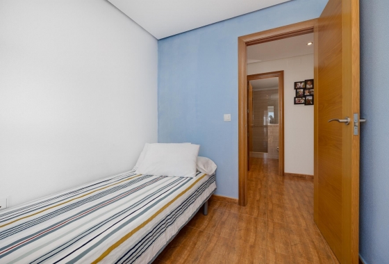 Resale - Apartment / flat - Torrevieja - Acequion